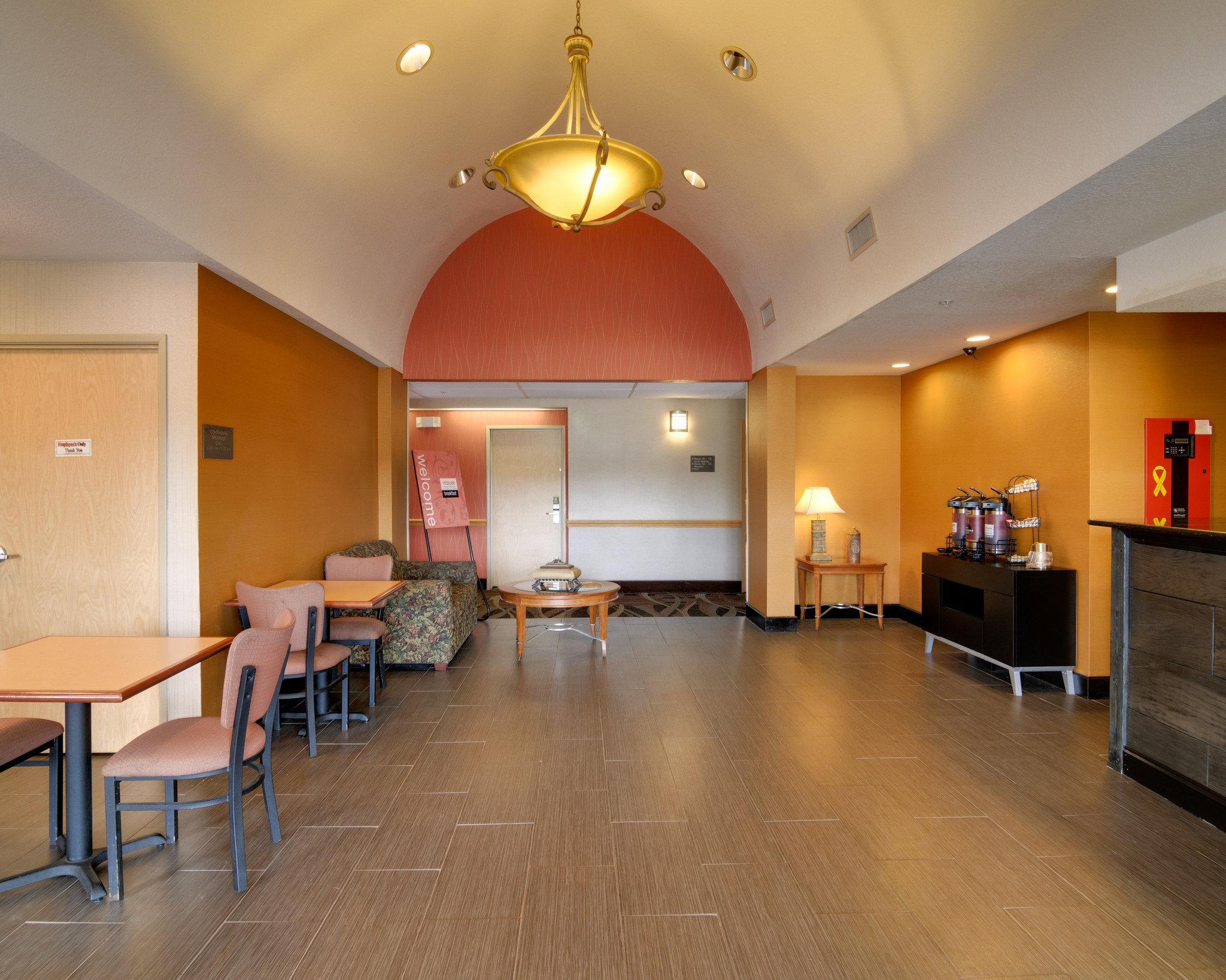 Quality Inn & Suites Malvern מראה חיצוני תמונה